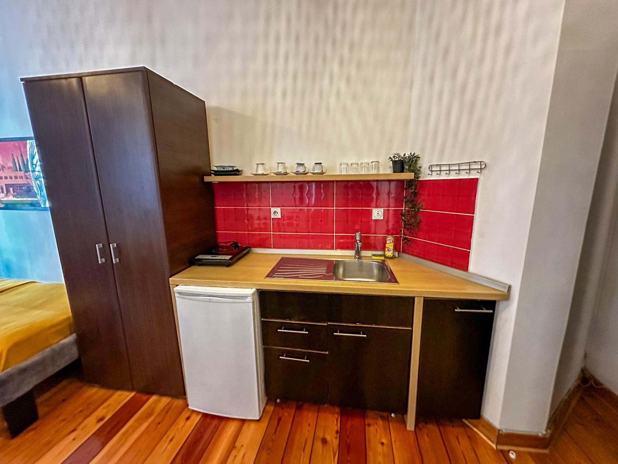 The Only One Apartments Nis Luaran gambar