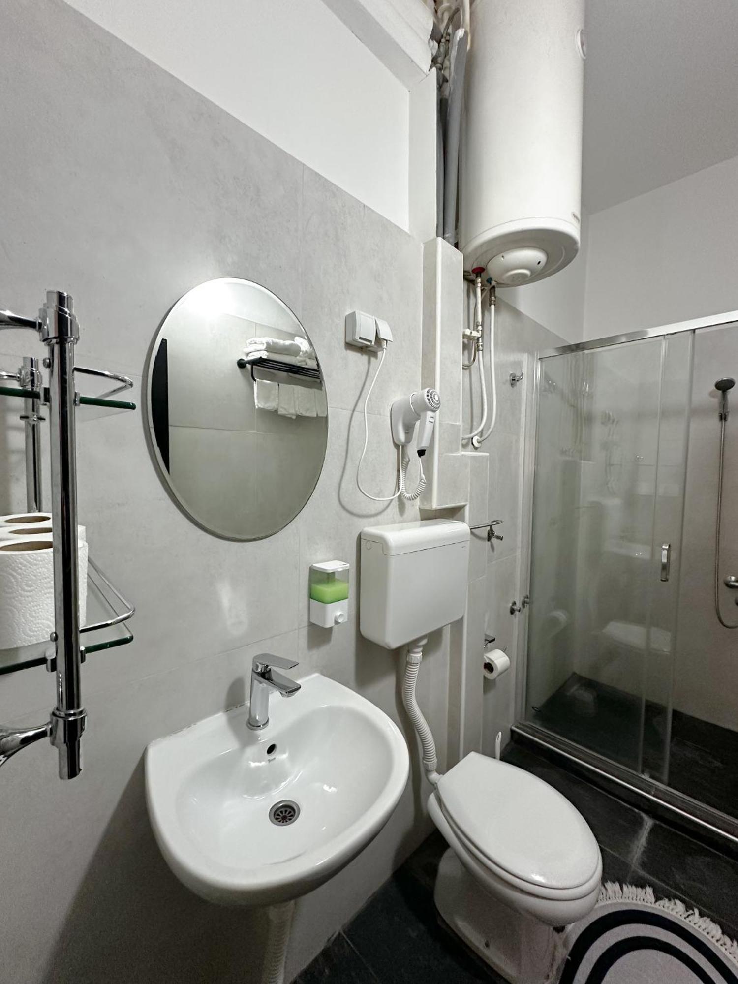 The Only One Apartments Nis Luaran gambar