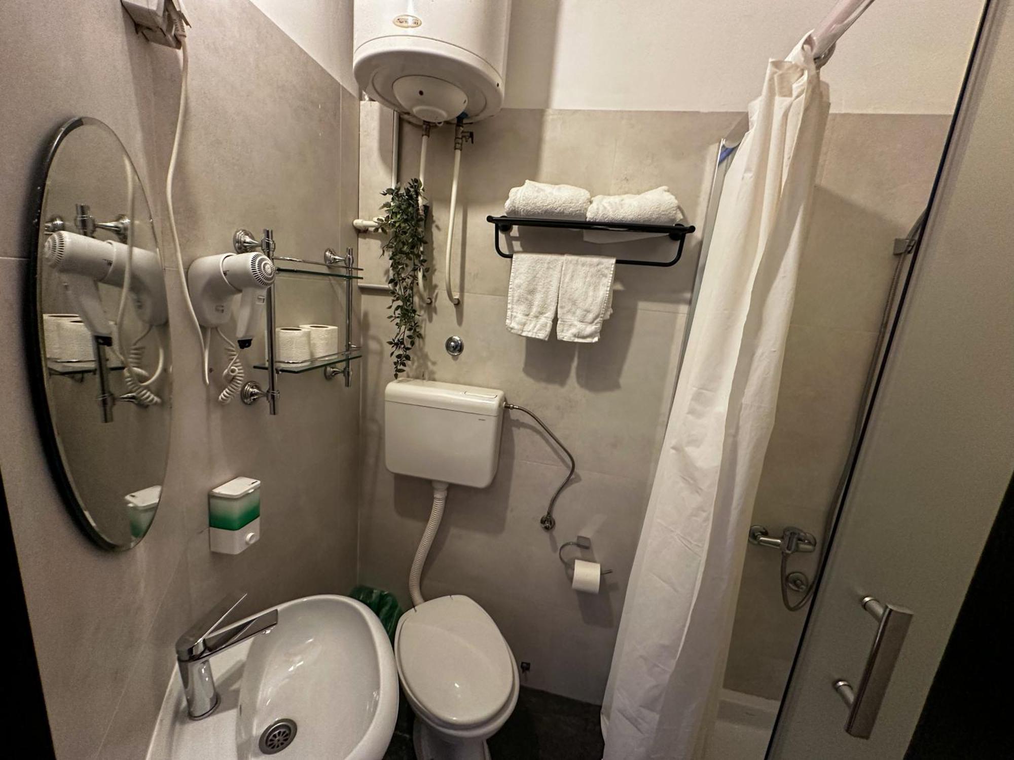 The Only One Apartments Nis Luaran gambar