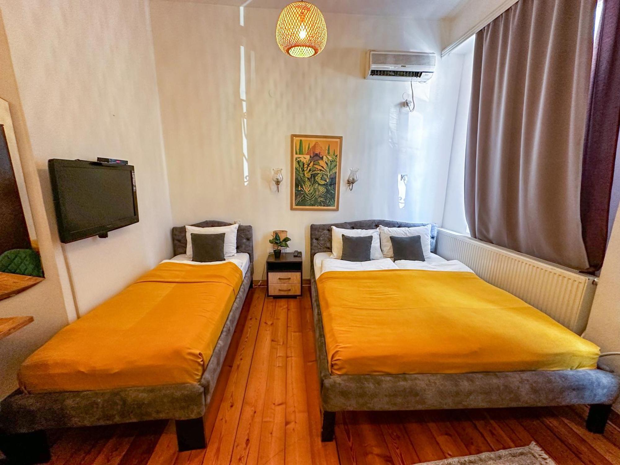 The Only One Apartments Nis Luaran gambar